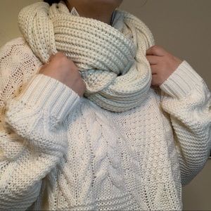 - Jcrew chunky  infinity scarf